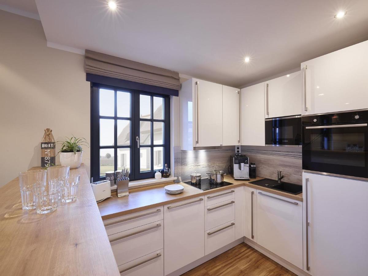 Reetland Am Meer - Premium Reetdachvilla Mit 3 Schlafzimmern, Sauna, Kamin Und Massagesessel F05 Dranske Extérieur photo