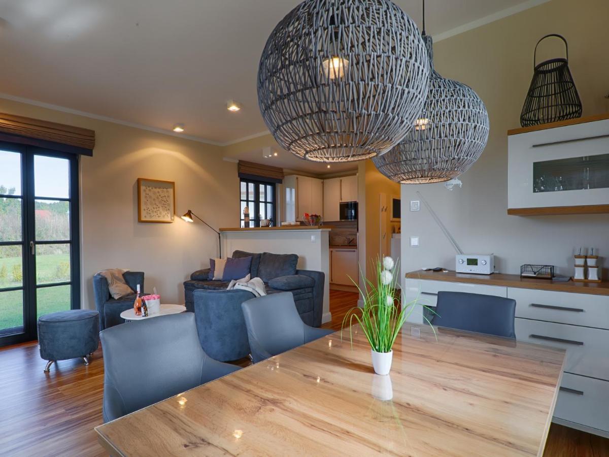 Reetland Am Meer - Premium Reetdachvilla Mit 3 Schlafzimmern, Sauna, Kamin Und Massagesessel F05 Dranske Extérieur photo