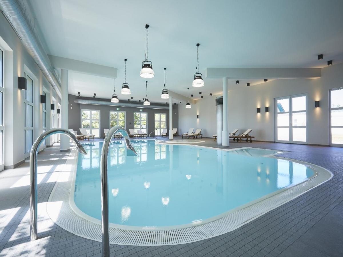 Reetland Am Meer - Premium Reetdachvilla Mit 3 Schlafzimmern, Sauna, Kamin Und Massagesessel F05 Dranske Extérieur photo